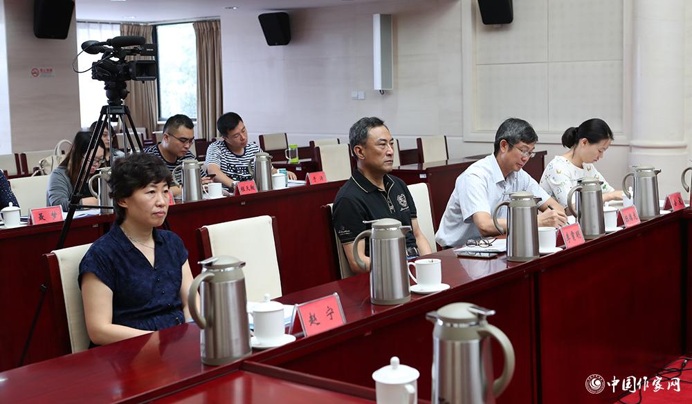 7月24日，評委會紀律監察組成員趙寧、李霄明、陳德龍參會