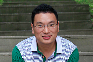 科幻文學：獲獎作品《拯救天才》作者：王林柏         獲獎感言　　在我不長不短的人生經歷中，兒童時期讀書的記憶一直是鮮活的，可以浮想聯翩，可以異想天開，可以廢寢忘食，可以魂牽夢繞，那是一種最純粹的快樂。即使現在，我還是會常常品味兒時讀書帶給我的美好回憶。也許就是從那時開始，我在心底埋藏了這樣一個愿望，我希望能帶給其他孩子同樣的快樂。