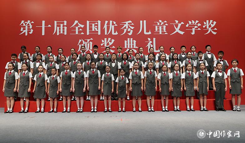 9月22日，第十屆全國優秀兒童文學獎頒獎典禮在北京舉行，中央少年廣播合唱團在現場演出