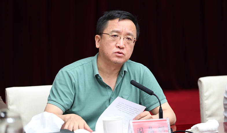8月12日，評委會副主任閻晶明主持第六次全體會上作投票說明、宣布第五輪計(jì)票結(jié)果，公布10部提名作品