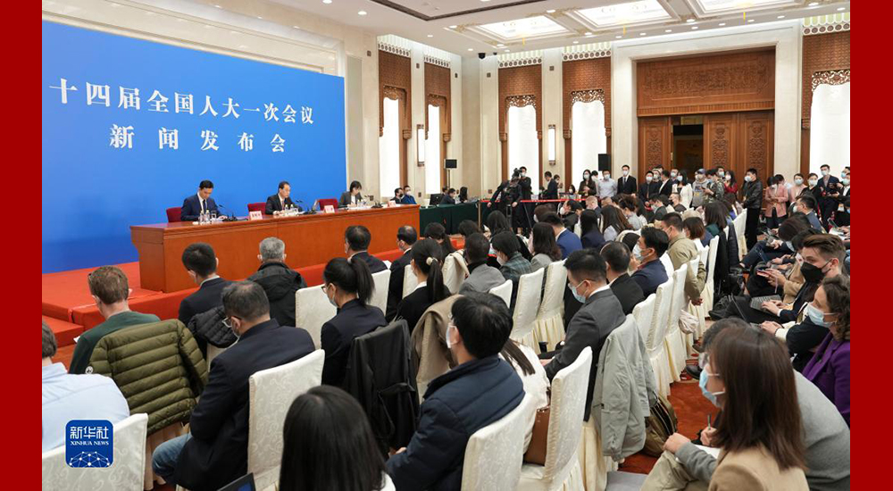 3月4日，十四屆全國人大一次會議在北京人民大會堂舉行新聞發布會。