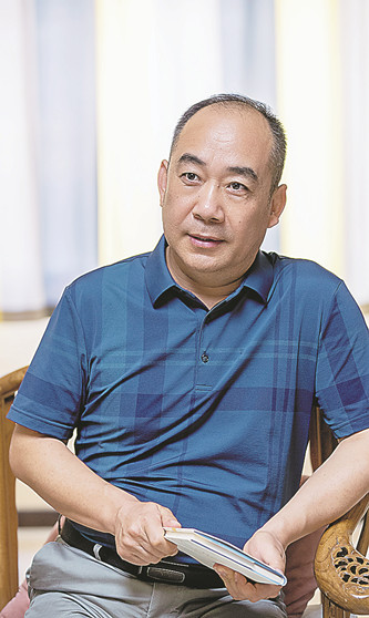 桫欏（《詩選刊》主編、中國作協網絡文學委員會委員）