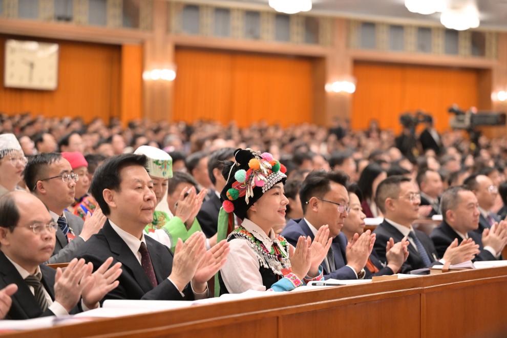 3月8日，十四屆全國人大二次會議在北京人民大會堂舉行第二次全體會議。新華社記者 謝環馳 攝