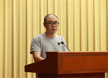 石一楓：文眼、文心、文采　　有了文眼、文心和文采，則會(huì)讓一個(gè)作家永遠(yuǎn)保持青年寫(xiě)作的活力。祝年輕的朋友永遠(yuǎn)年輕，在文學(xué)攀登之路上的創(chuàng)新精神年輕……[詳細(xì)]